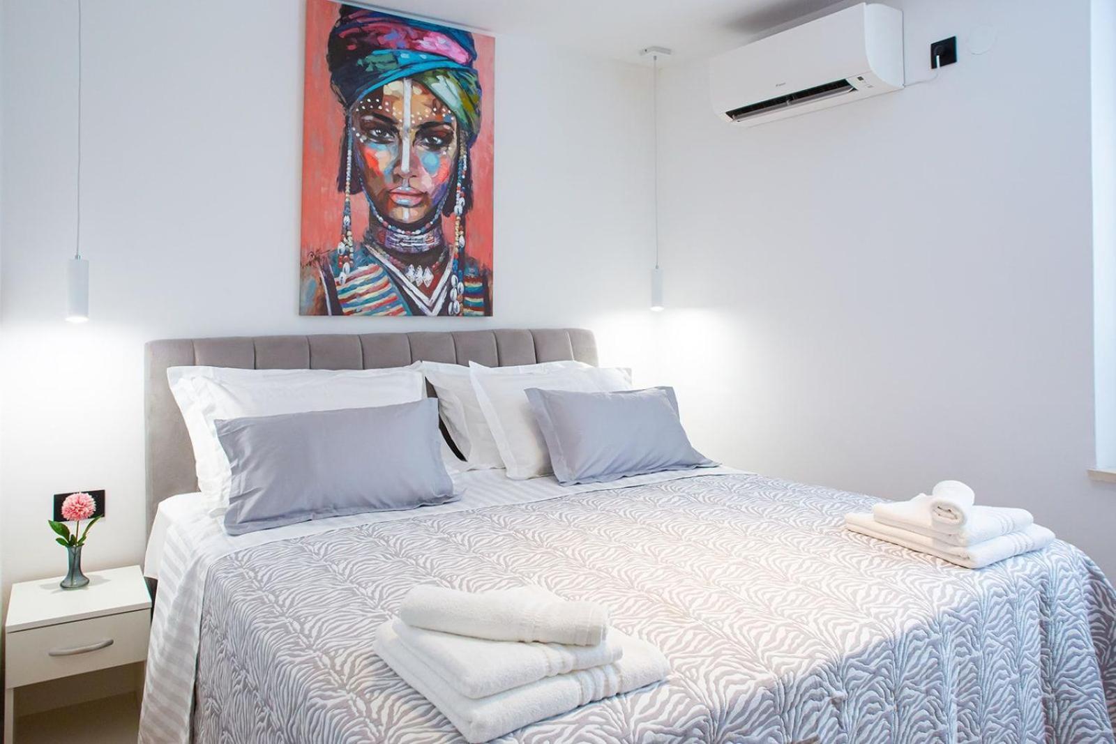 Three Bedroom Apartment With Old Town View - Orlanda'S Apartment Дубровник Экстерьер фото
